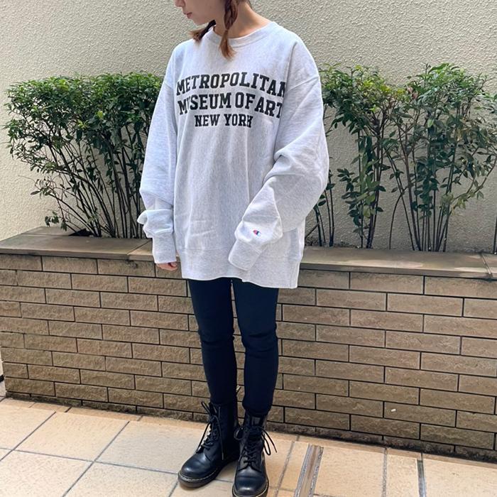 THE MET x CHAMPION REVERSE WEAVE CREW SWEAT チャンピオン リバース