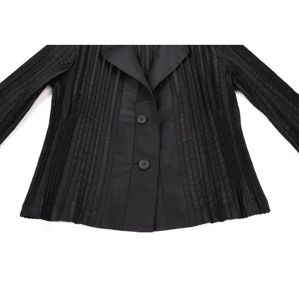 ISSEY MIYAKE（イッセイミヤケ） ミックスプリーツデザイン