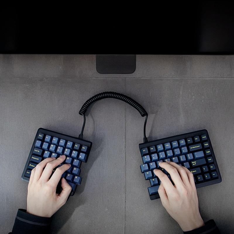 MISTEL（ミステル） Mistel Barocco MD770 RGB BT 無線 キーボード