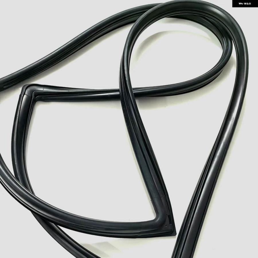 並行輸入品】日産 パトロール Y60 ウェザーストリップ フロントガラス