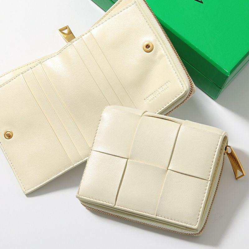 BOTTEGA VENETA（ボッテガ・ヴェネタ） 二つ折り財布 カセット 750253
