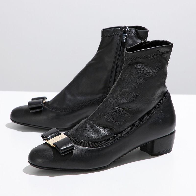 FERRAGAMO（フェラガモ） ショートブーツ VARA ヴィラリボン 705143
