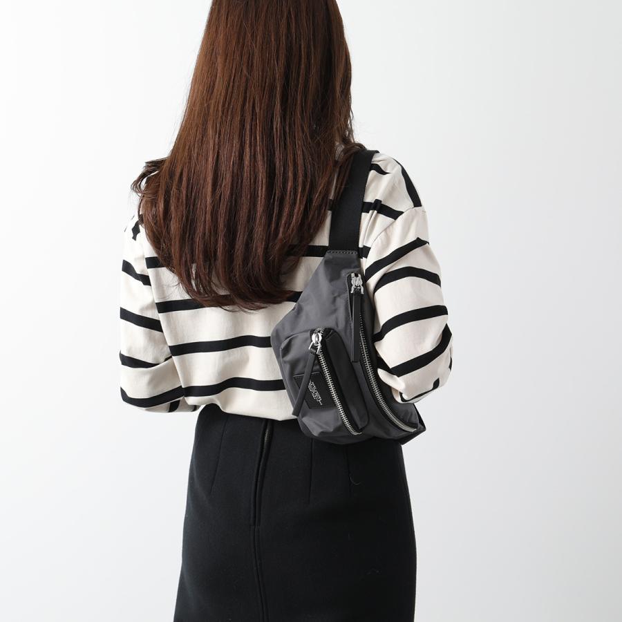 MARC JACOBS（マーク・ジェイコブス） ボディバッグ 2F3HBB030H02