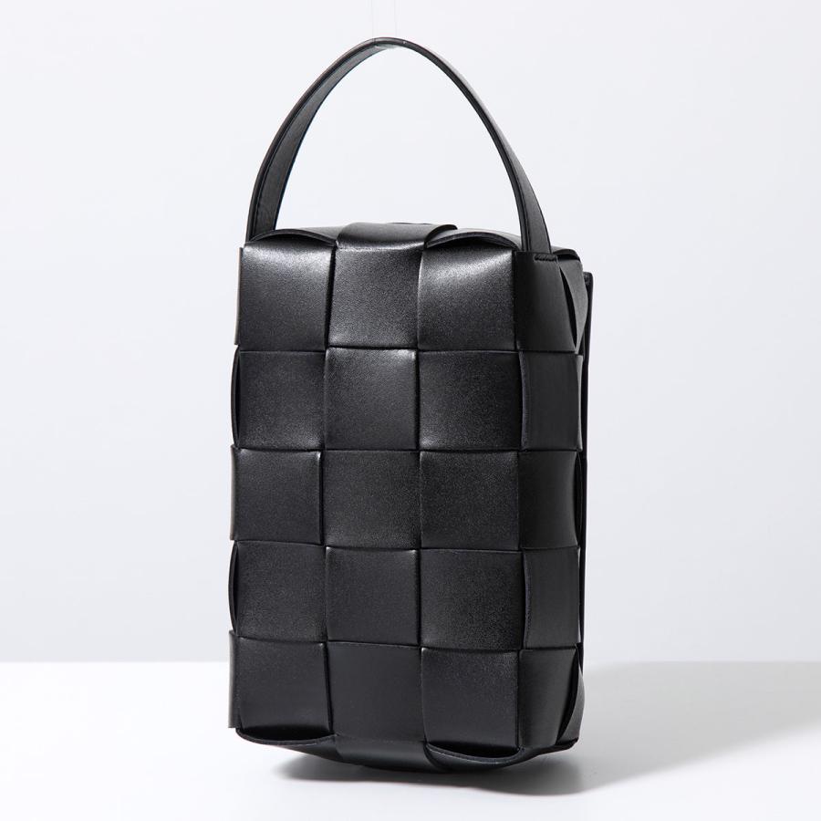 BOTTEGA VENETA（ボッテガ・ヴェネタ） クラッチバッグ CASETTE