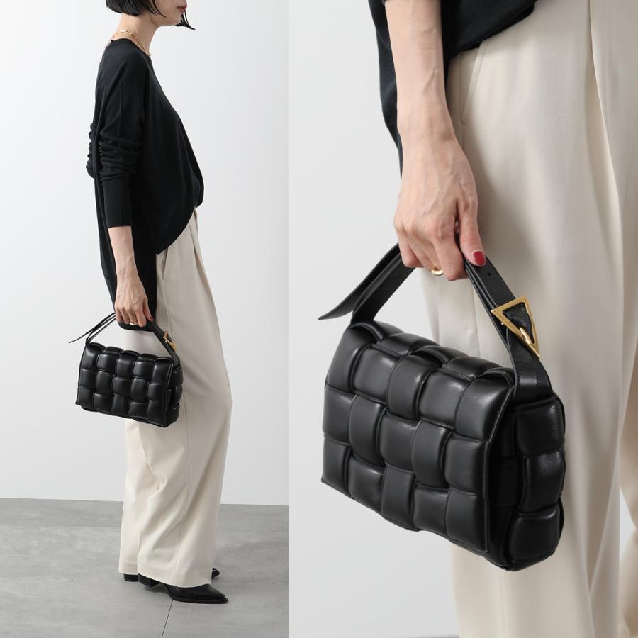 BOTTEGA VENETA（ボッテガ・ヴェネタ） ショルダーバッグ パデッド