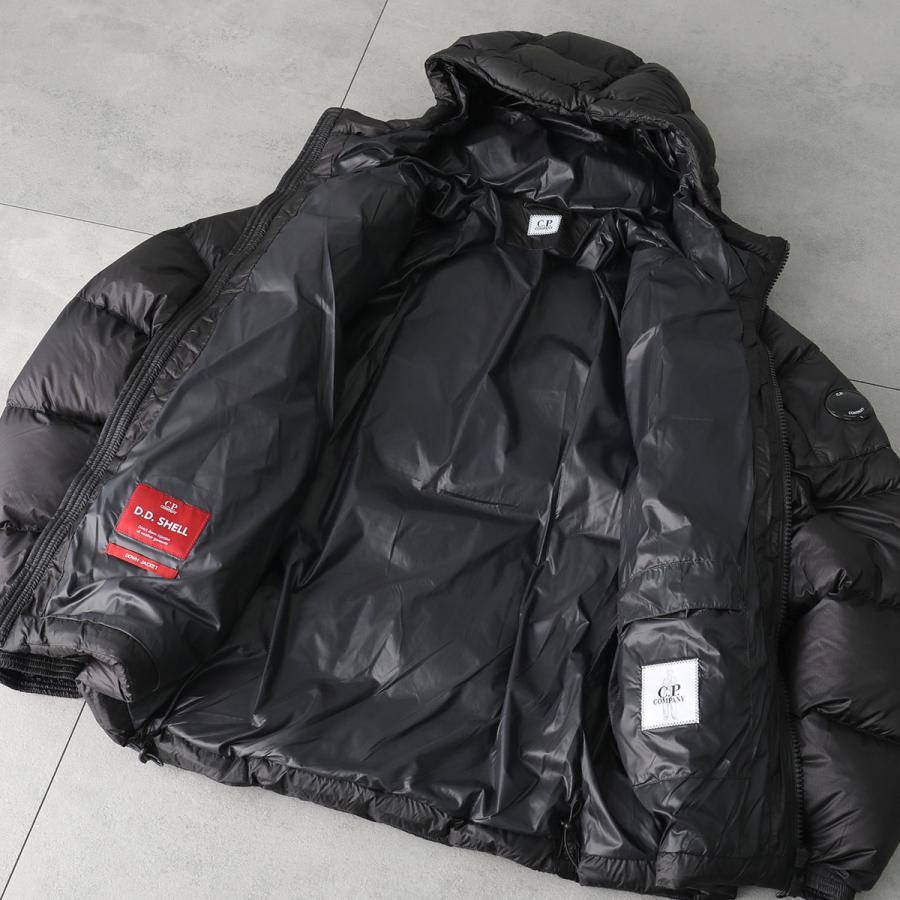 C.P. COMPANY（シーピーカンパニー） ダウンジャケット D.D. Shell