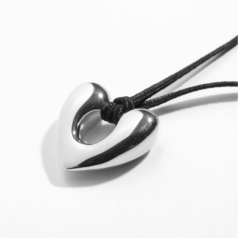 ANNIKA INEZ（アニカイネズ） ネックレス Petite Open Heart Pendant