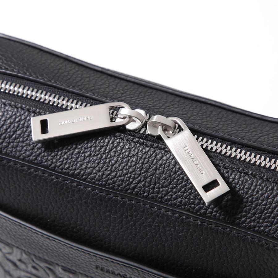 FERRAGAMO（フェラガモ） ショルダーバッグ TRAVEL EMBOSSED BLOCCO 24