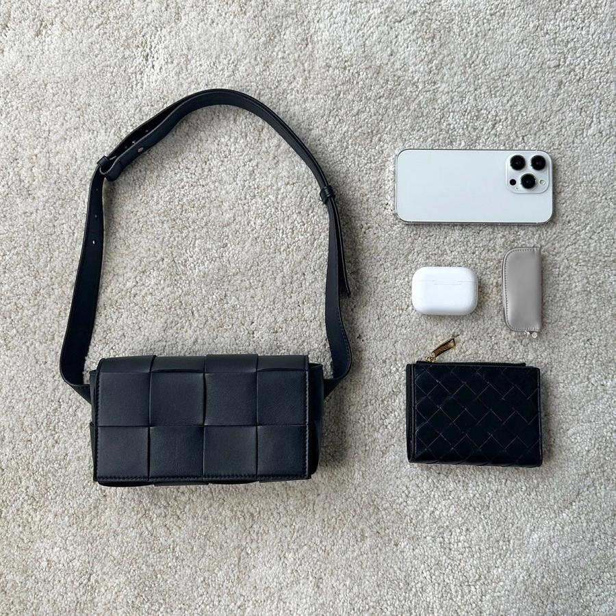 BOTTEGA VENETA（ボッテガ・ヴェネタ） ボディバッグ カセット 668572