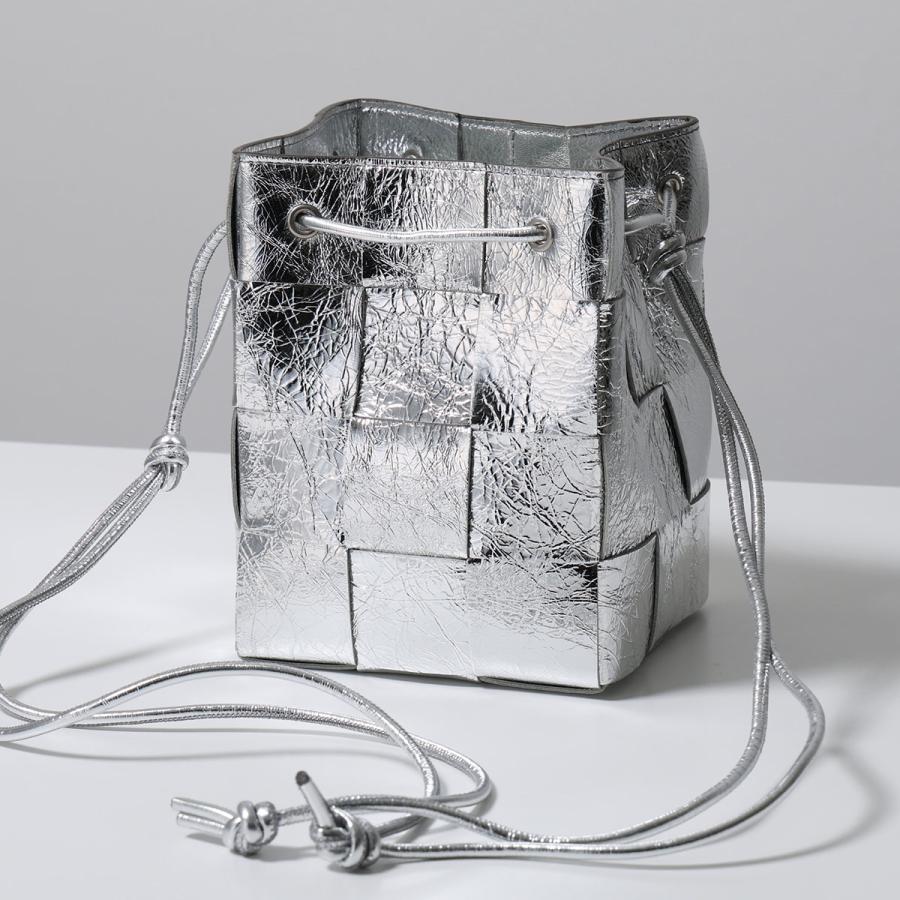 BOTTEGA VENETA（ボッテガ・ヴェネタ） ショルダーバッグ CASSETTE