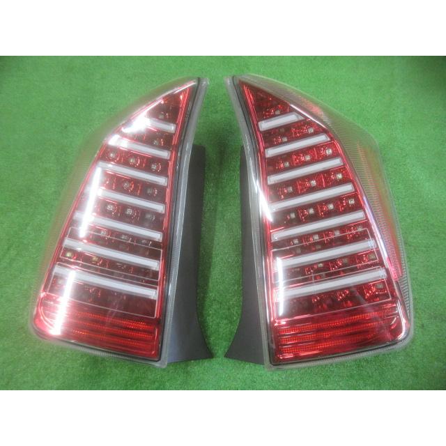 ZVW30 プリウス S 社外 クリアレンズ/中レッド赤 フル LED