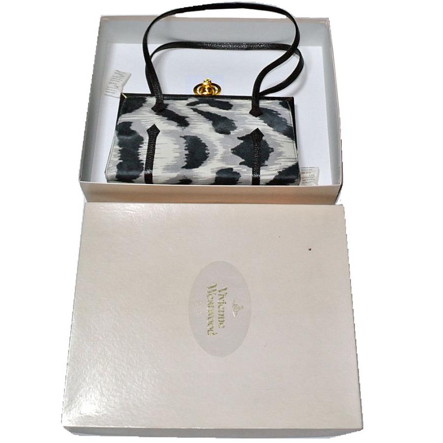 Vivienne Westwood（ヴィヴィアンウエストウッド） Vivienne Westwood