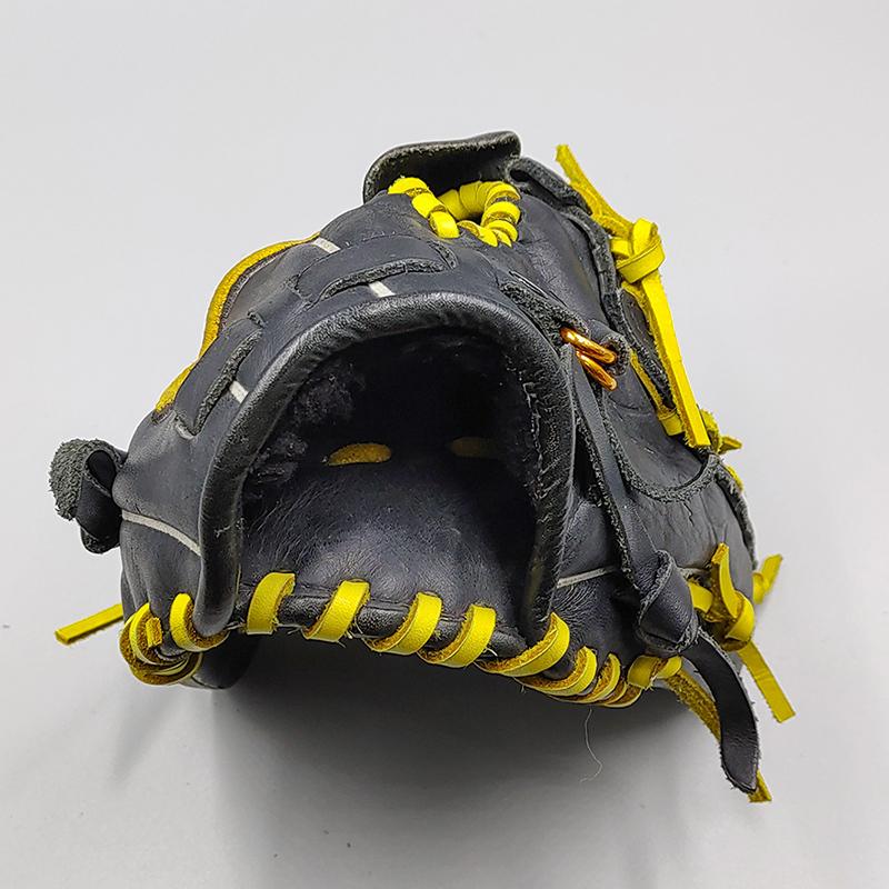 NIKE（ナイキ） 【全紐交換済みグローブ】 少年軟式グローブ / 投手用