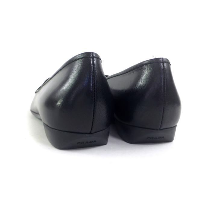 PRADA（プラダ） ヴィンテージ トライアングルロゴ レザー ローファー