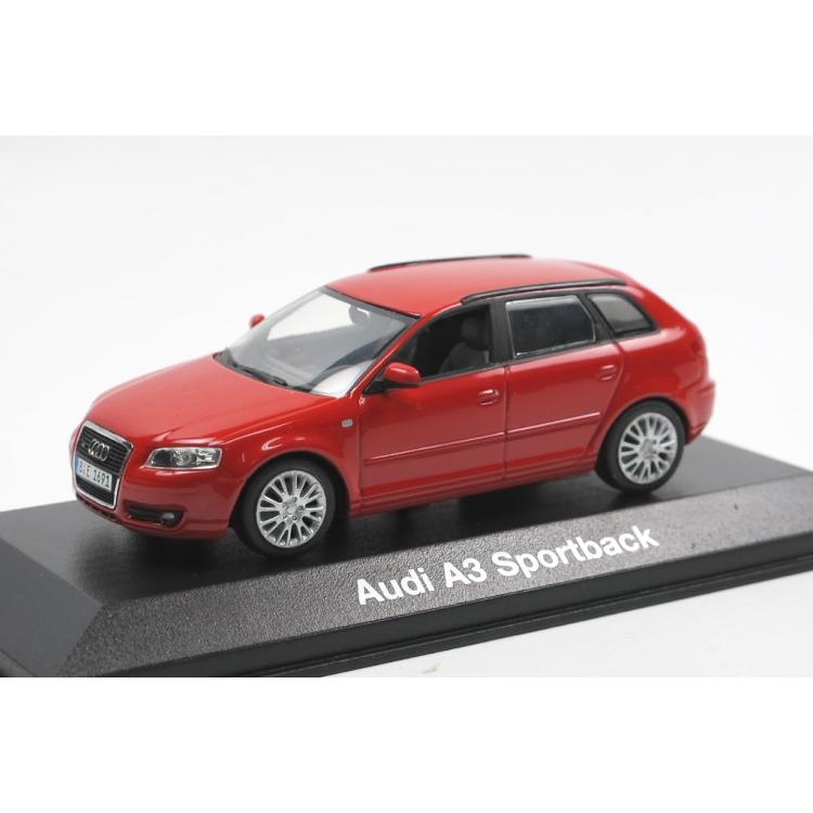 ミニチャンプス 1/43 アウディ A3 スポーツバック 8P レッド : 寝具