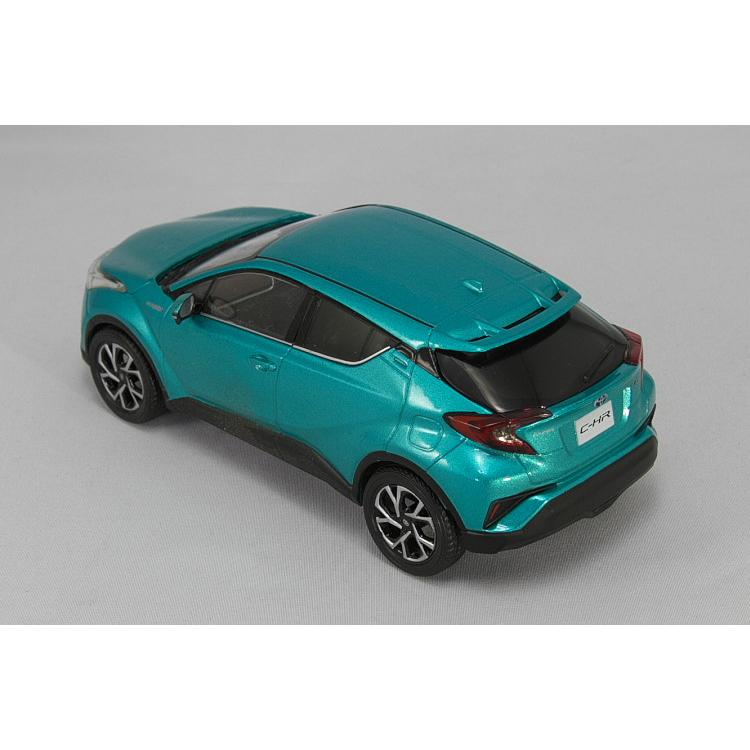 トヨタ特注 1/30 新型 トヨタ C-HR ラディアントグリーンメタリック