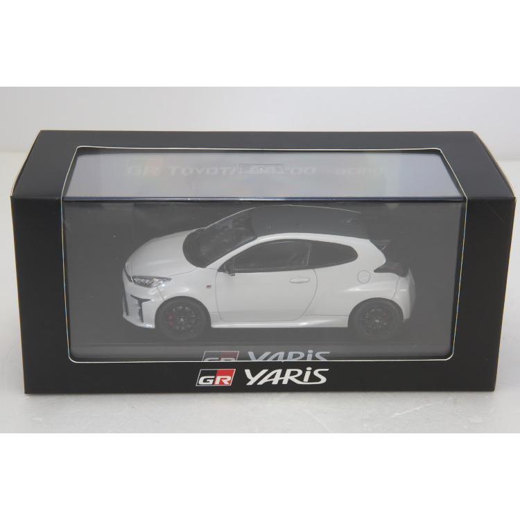 トヨタ特注 1/30 新型 トヨタ GR ヤリス プラチナホワイトパールマイカ