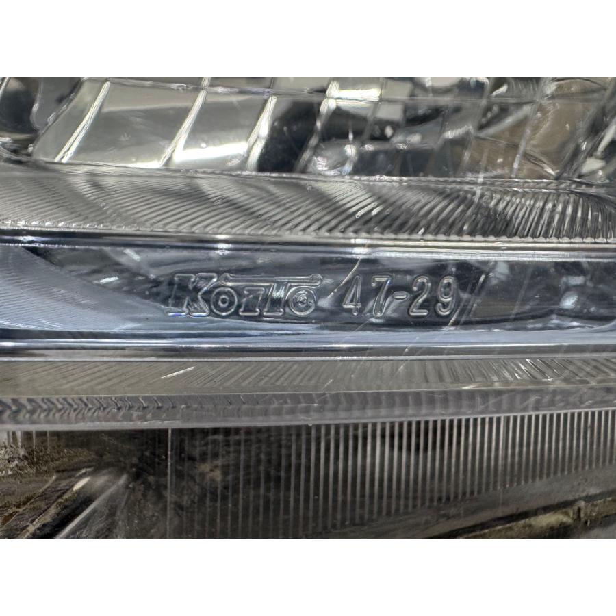 プリウス30 ZVW30 前期 純正ハロゲンヘッドライト 左 KOITO 47-29/刻印
