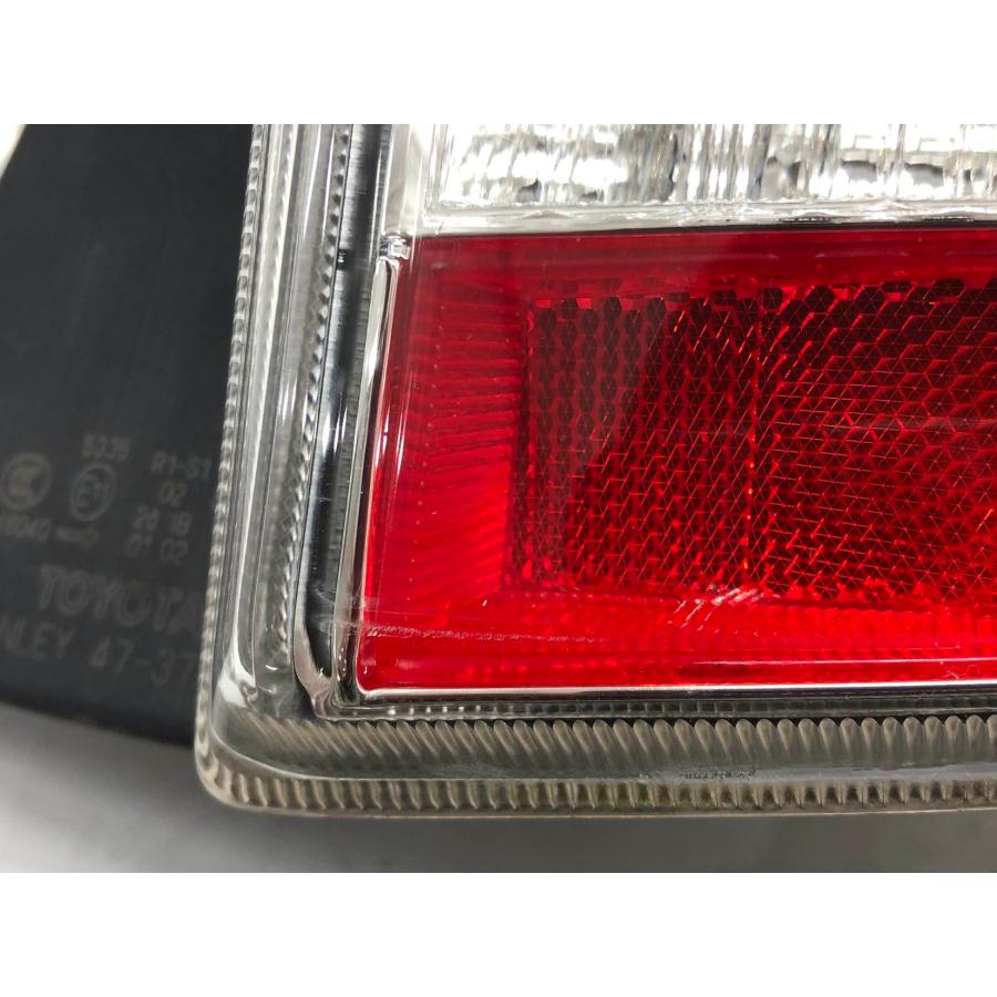 ♪小傷♪プリウス ZVW30 後期 純正 テールランプ 右 STANLEY47-37（Z41