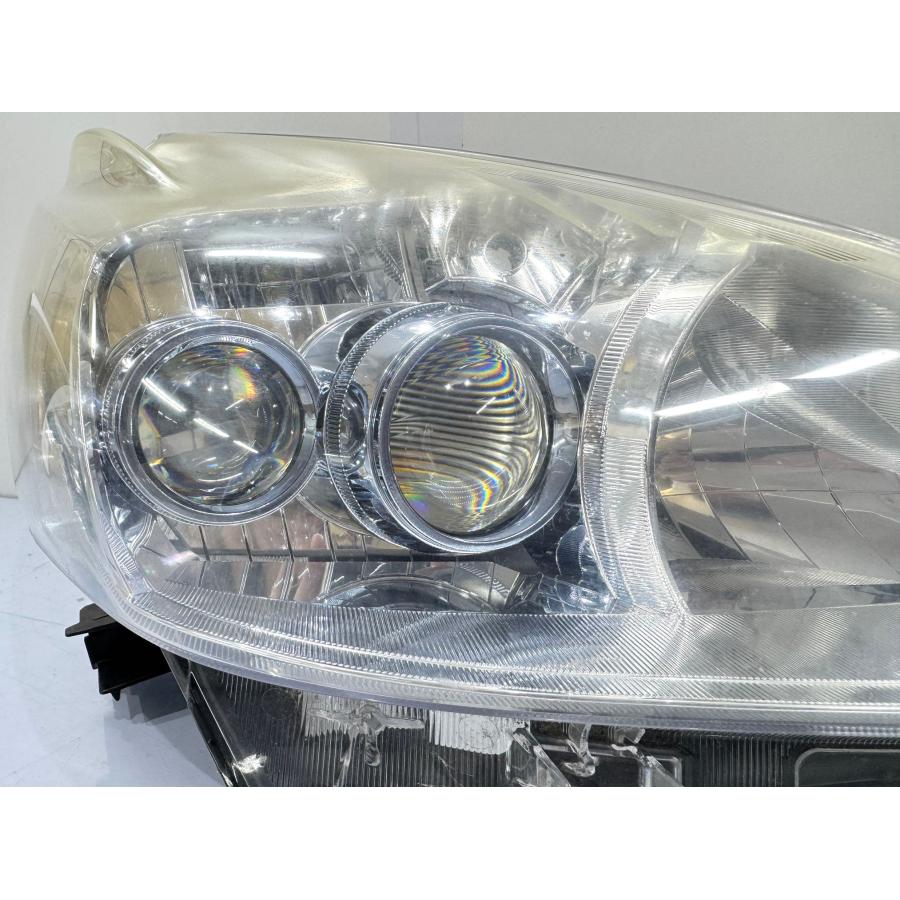 プリウスα ZVW40 前期 純正LEDヘッドライト 右 KOITO 47-42/刻印3