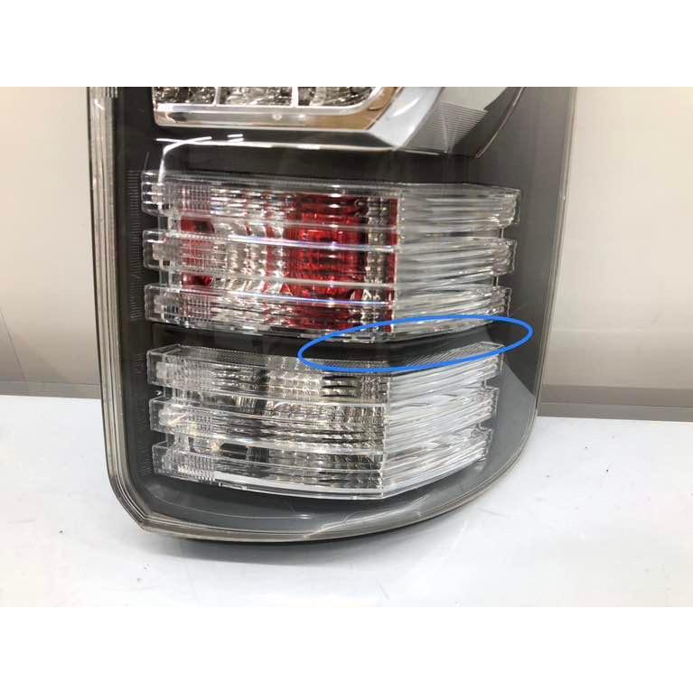 トヨタ ヴォクシー ZRR70 後期 純正 テールランプ 右 ICHIKOH28-220