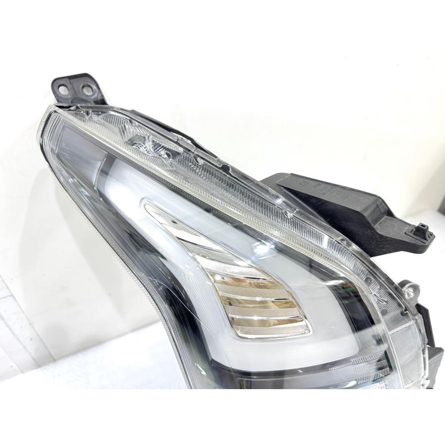 ワゴンRスティングレー MH35S/MH55S 純正LEDヘッドライト 右 KOITO 100