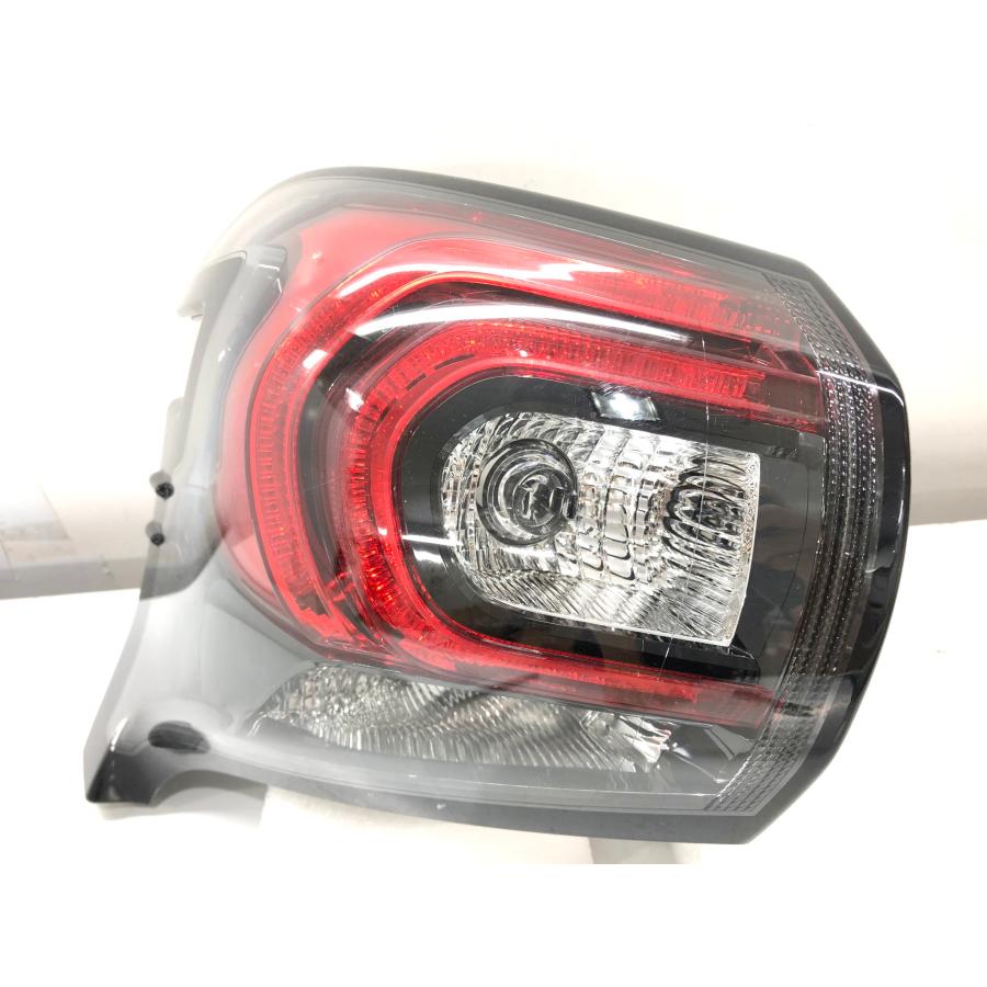 トヨタ シエンタ NSP170G 170系 後期 純正 テールランプ 左 KOITO52