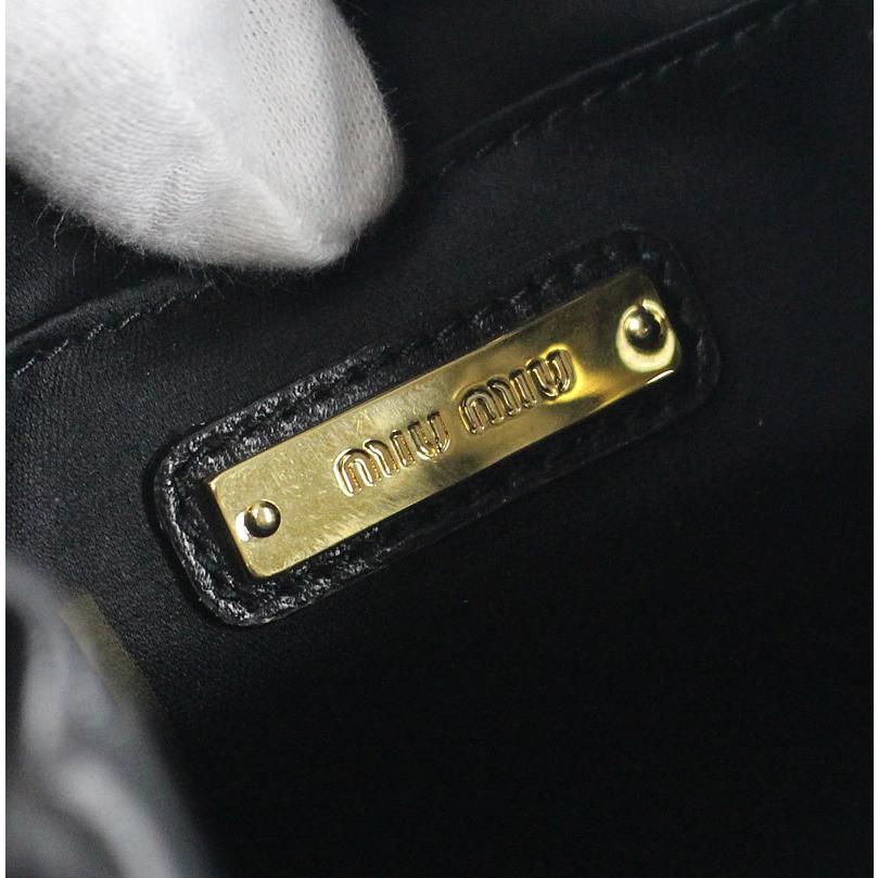 miu miu（ミュウミュウ） マテラッセ 巾着バッグ ショルダーバッグ 黒