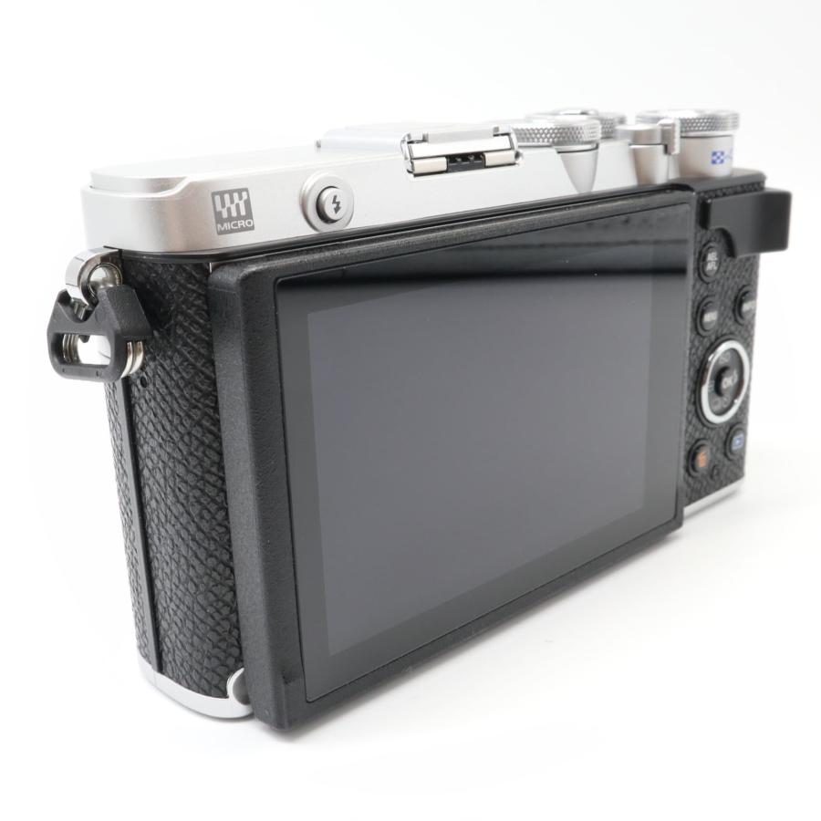 ミラーレス一眼 OLYMPUS PEN E-P7 ボディ シルバー オリンパス k2769