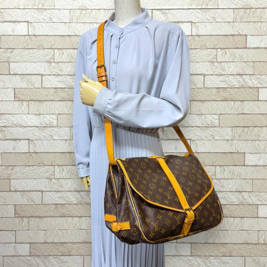 LOUIS VUITTON（ルイ・ヴィトン） ソミュール35 モノグラム ショルダー