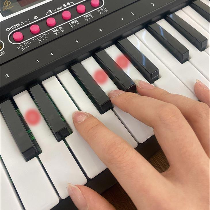 電子ピアノ 光る鍵盤 61鍵盤 キーボード ガイド機能 脳トレ 録音