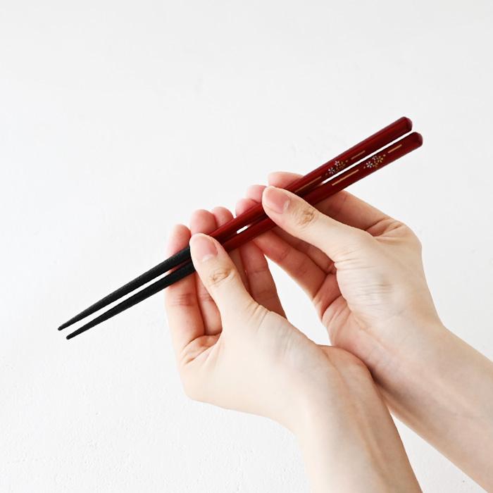 箸蔵まつかん 若狭塗 夫婦箸 さくらさく 桜華ペア 落雁箸置付 S-12190