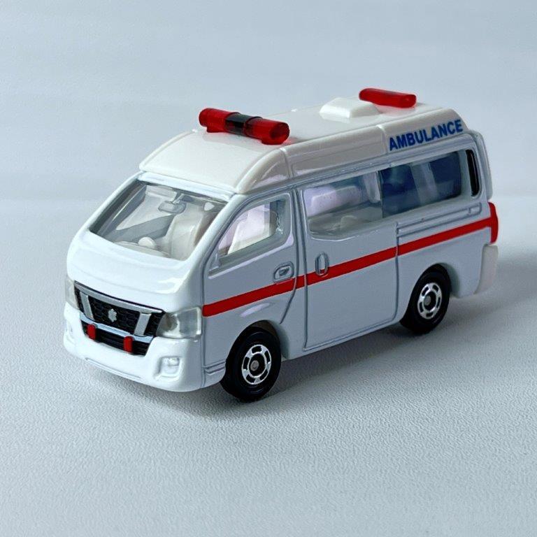 トミカ 救急車 セット 緊急車両 タカラトミー ミニカー 3種類 No.18