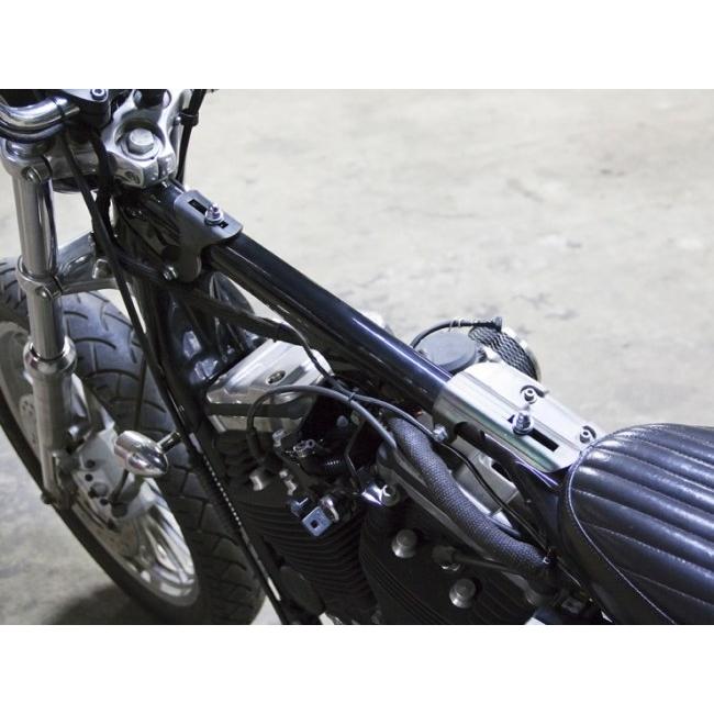 Motor Rock モーターロック ガソリンタンクブラケット スポーツスター