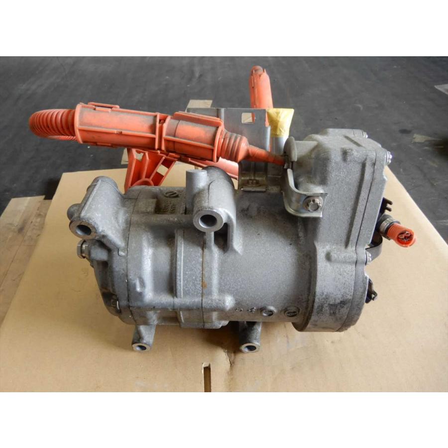 送料無料 平成29年 フィット GP5 エアコン コンプレッサー 中古 即決