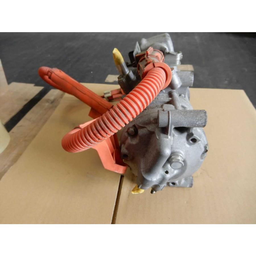 送料無料 平成29年 フィット GP5 エアコン コンプレッサー 中古 即決