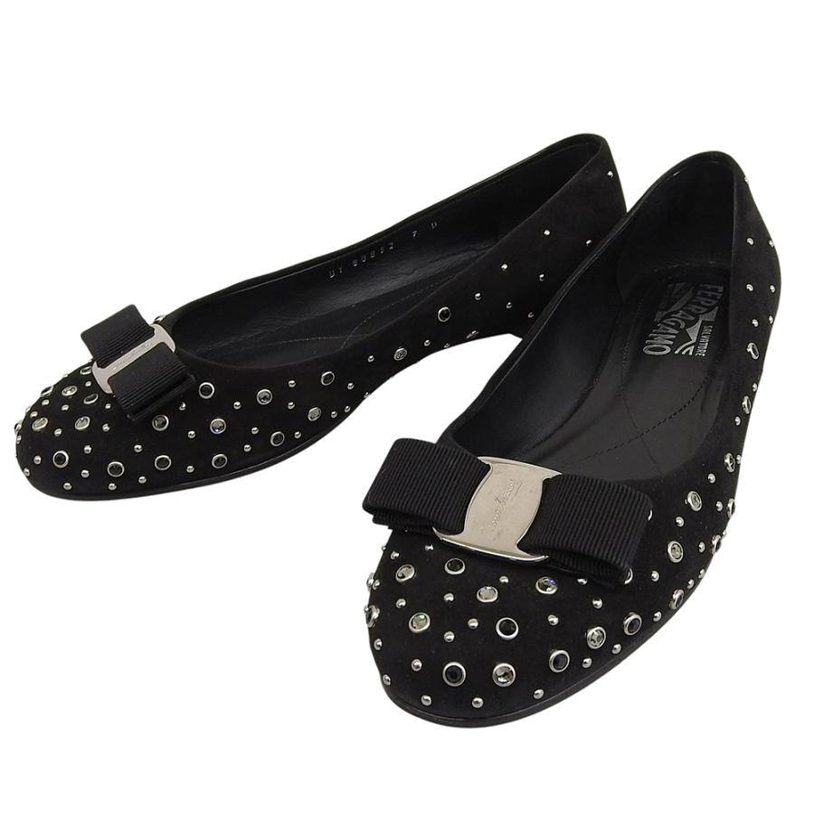 美品 Salvatore Ferragamo サルヴァトーレフェラガモ ヴァラ スタッズ