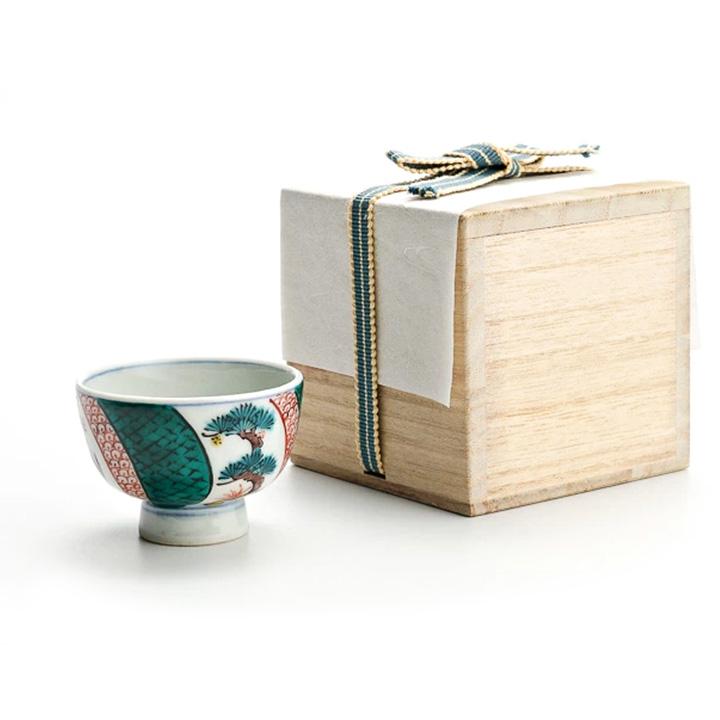 九谷焼 ぐい呑 松竹梅 / 三ツ井為吉 ｜ 桐箱入り 酒器 盃 ぐい呑 人気