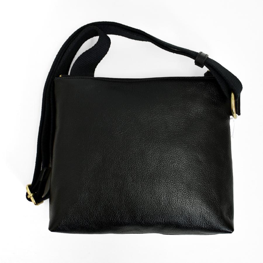 IL BISONTE（イルビゾンテ） ショルダーバッグ クロスボディバッグ