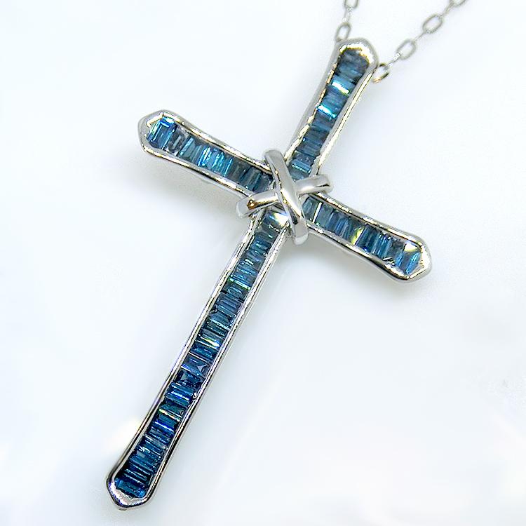 十字架 クロス モチーフ ブルーダイヤモンド ネックレス ダイヤモンド