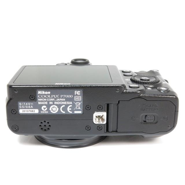 ニコン（Nikon） COOLPIX P7000 （充電器なし）レザーケース付き