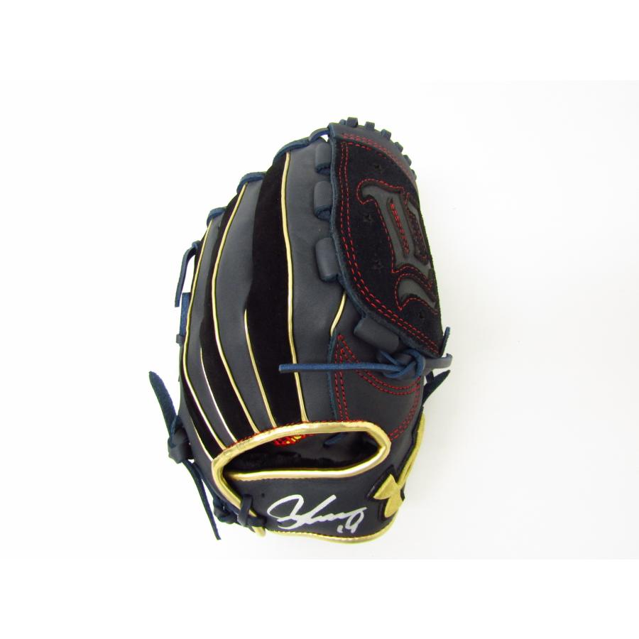 UNDER ARMOUR（アンダーアーマー） 未使用品 山崎康晃モデル 野球