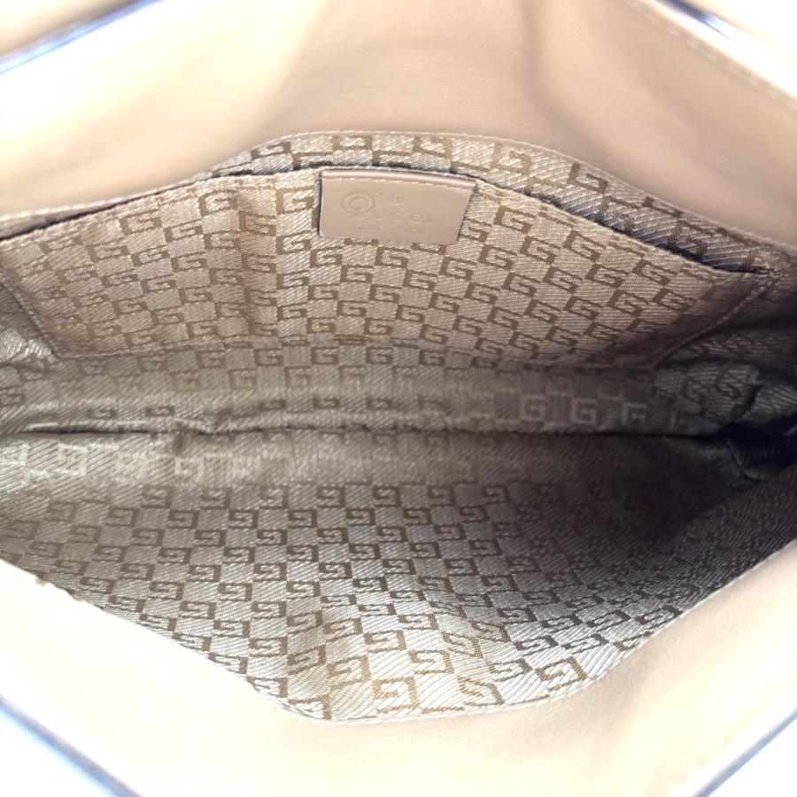 GUCCI グッチ ワンショルダーバッグ プラスチックチェーン 肩掛け