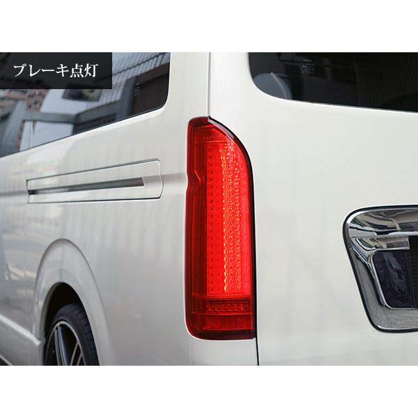ハイエース 200系 LED92発 バーティカル スーパーレッド テールランプ