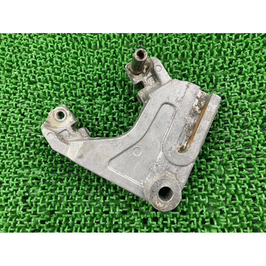 ヤマハ発動機 TDR50 リアブレーキキャリパーサポート 3FY ヤマハ 純正
