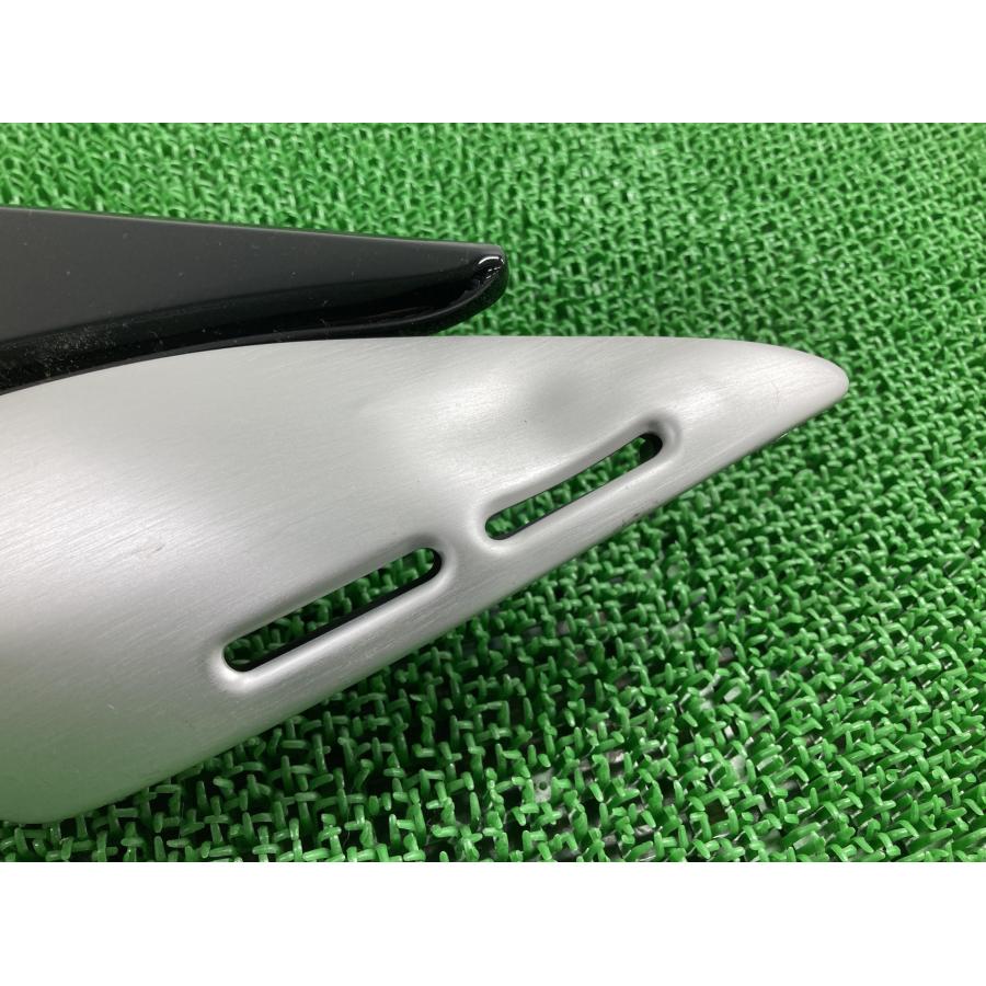 カワサキ（Kawasaki） Z900RS サイドカバー 右 黒M 36001-0653 純正
