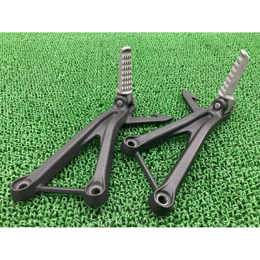 カワサキ（Kawasaki） ZX-25R タンデムステップ 左右 SKT 純正 中古