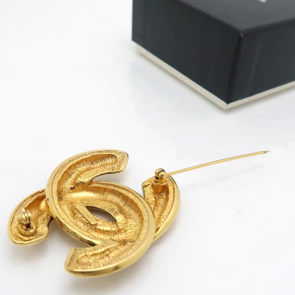 CHANEL（シャネル） ブローチ GP ココマーク マトラッセ 1142