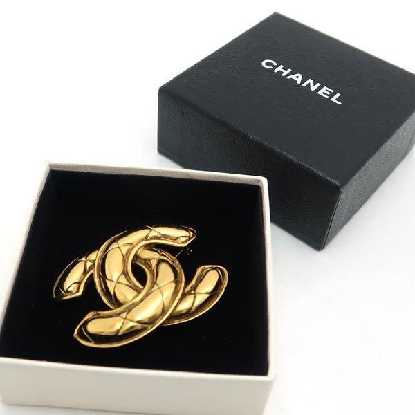 CHANEL（シャネル） ブローチ GP ココマーク マトラッセ 1142