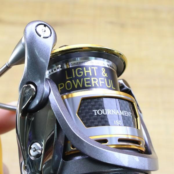 ダイワ 12トーナメントISO Z 2500H-LBD/Z215M 未使用 DAIWA 釣り